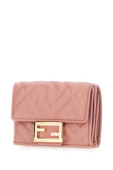 Portafoglio Micro Trifold Baguette in nappa rosa -  | Wise