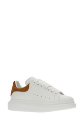 Sneakers in pelle bianca con tallone in pelle scamosciata marrone -  | Wise